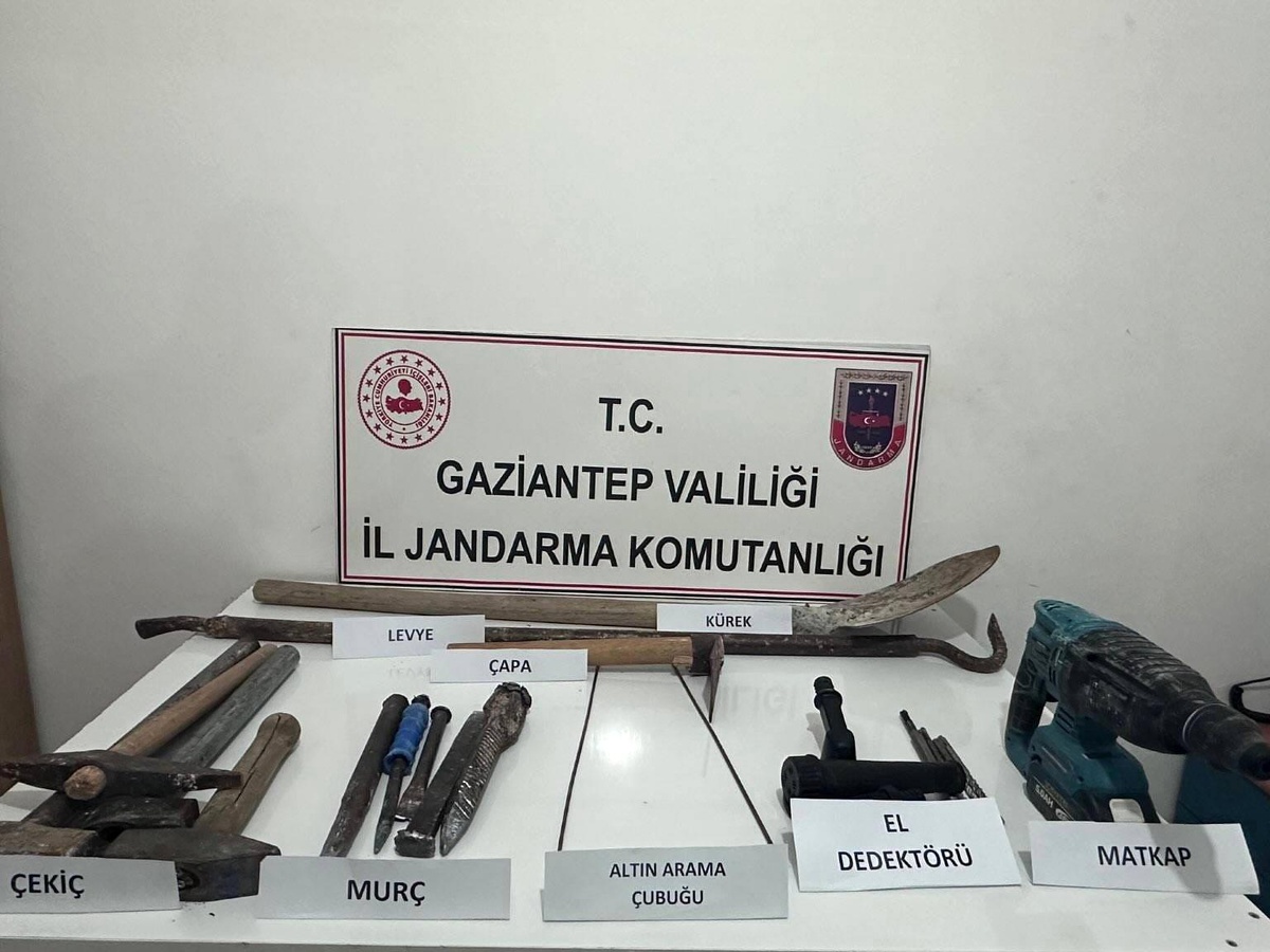 Gaziantep\'te Kaçak Kazı Operasyonu: 3 Gözaltı