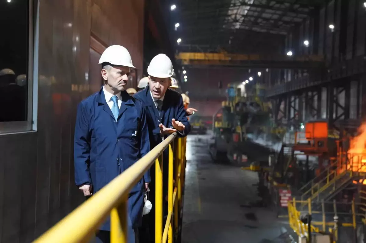 Kocaeli Valisi İlhami Aktaş, Çolakoğlu Metalurji Fabrikası\'nı Ziyaret Etti