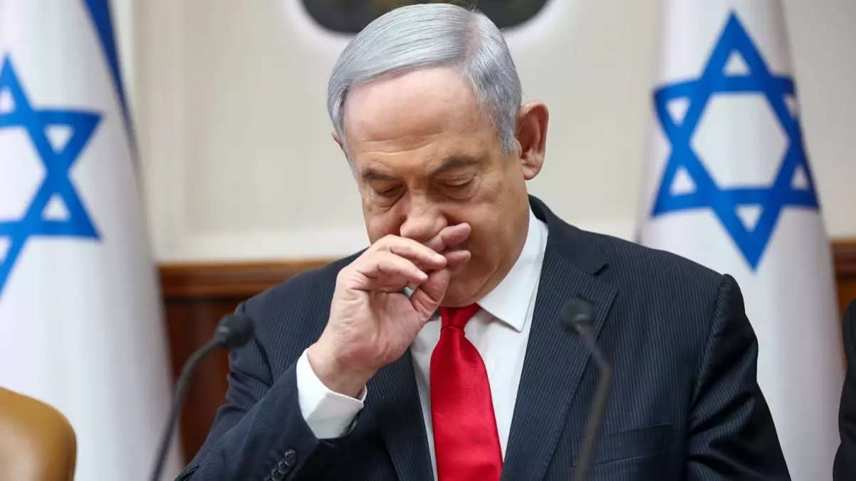 Netanyahu\'nun yardımcısı yargılanıyor: Suçlama, \'ulusal güvenliği tehlikeye atmak\'