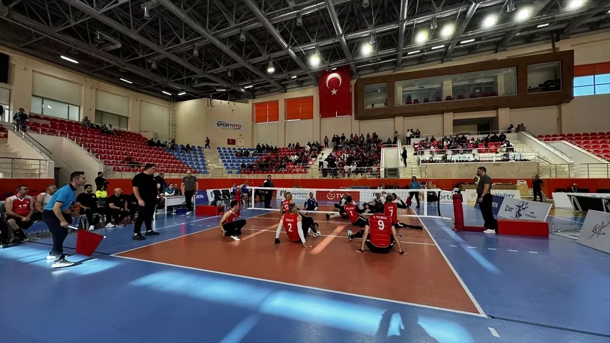 Burdur\'da Oturarak Voleybol Avrupa Şampiyonası Başladı