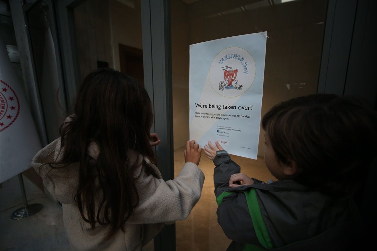 Troya Müzesi\'nde Devralma Günü