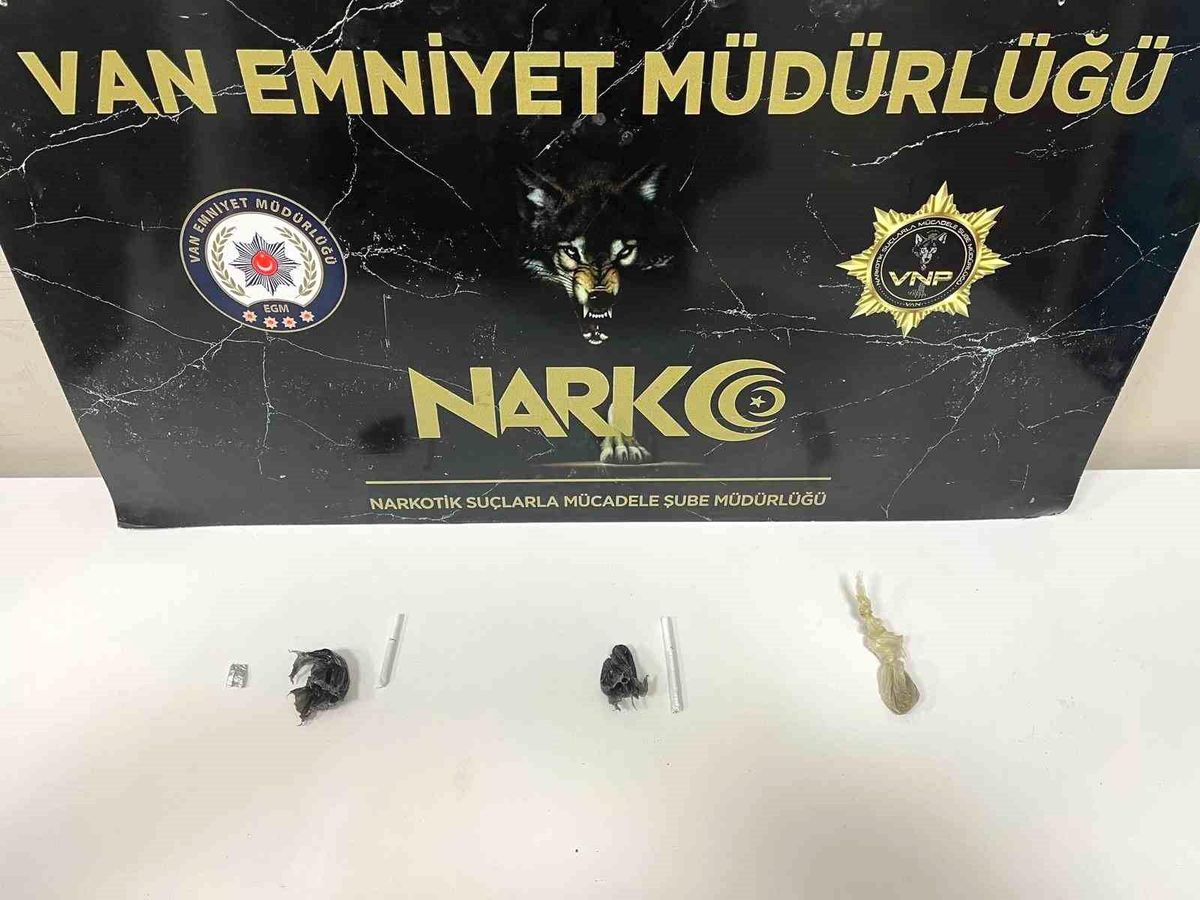 Van\'da Uyuşturucu Operasyonu: 40 Gözaltı