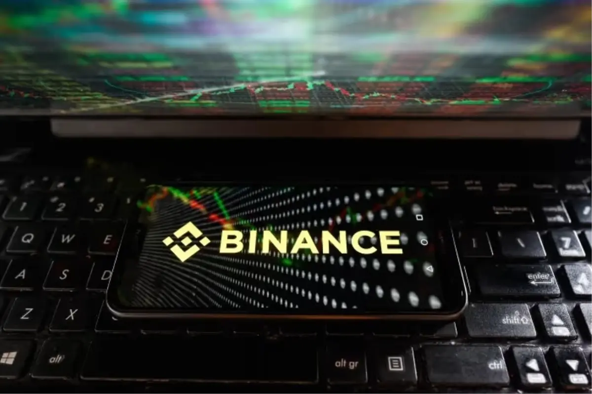 Binance uyum ekibini artırmaya devam ediyor