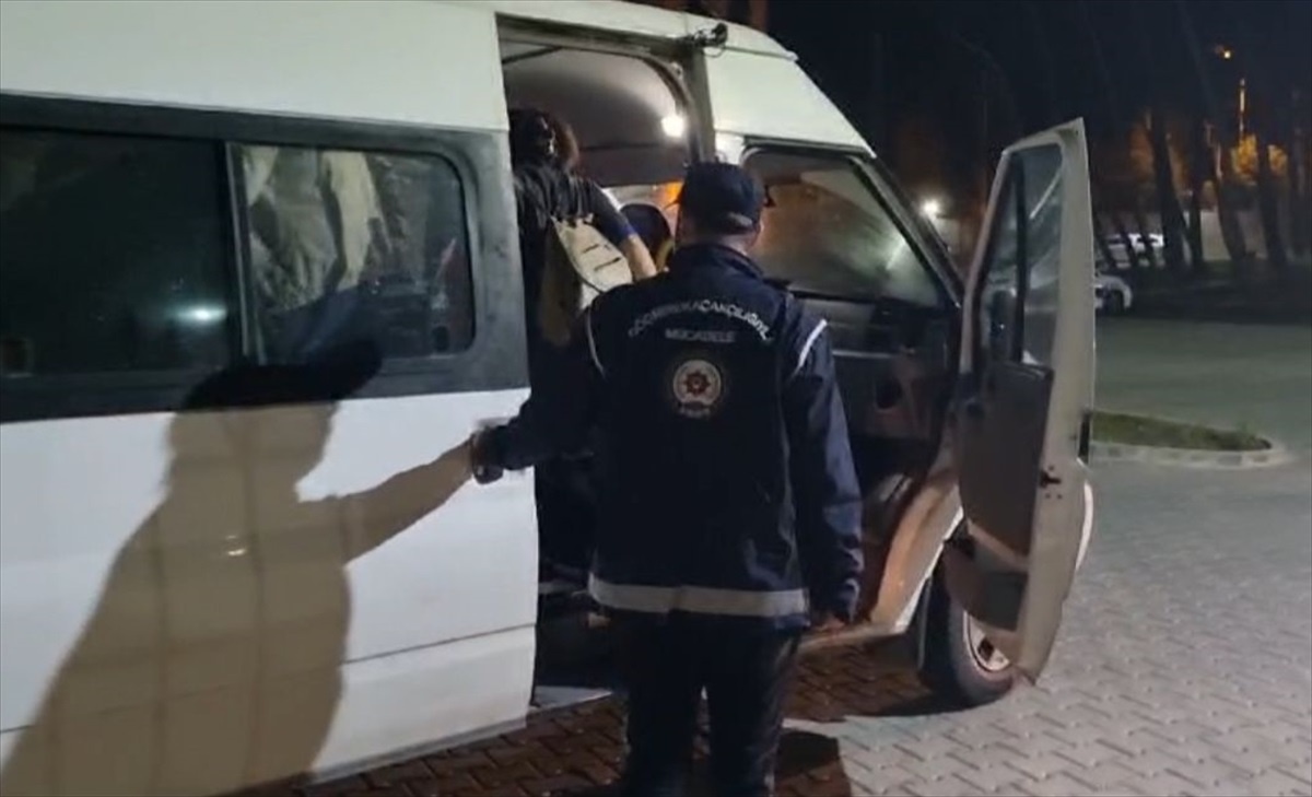 Çanakkale\'de 38 Düzensiz Göçmen Yakalandı