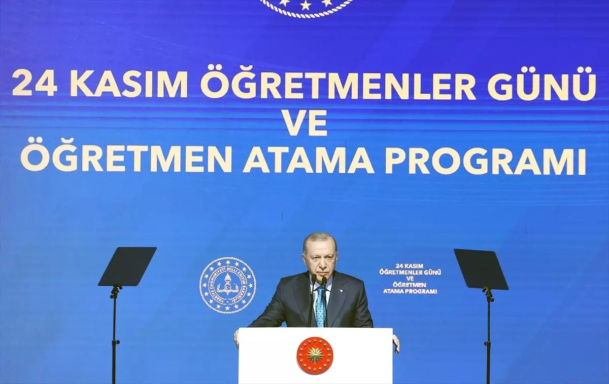 Cumhurbaşkanı Erdoğan: "Biz, eğitim-öğretim meselesini siyaset üstü tutmaya özen gösteriyoruz. Bundan sonra da bu çizgimizi muhafaza edeceğiz."