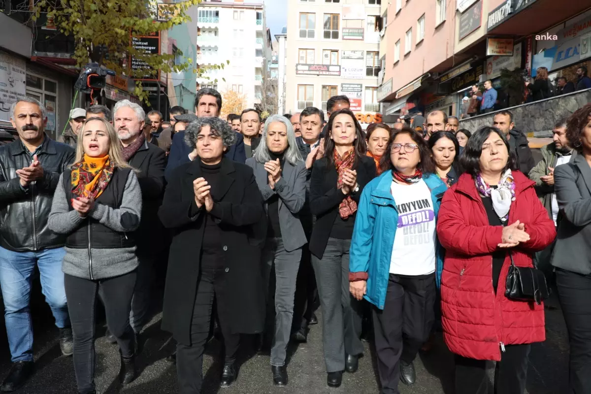 Tülay Hatimoğulları: Kayyum Rejimi Seçme Hakkını Elimizden Alıyor