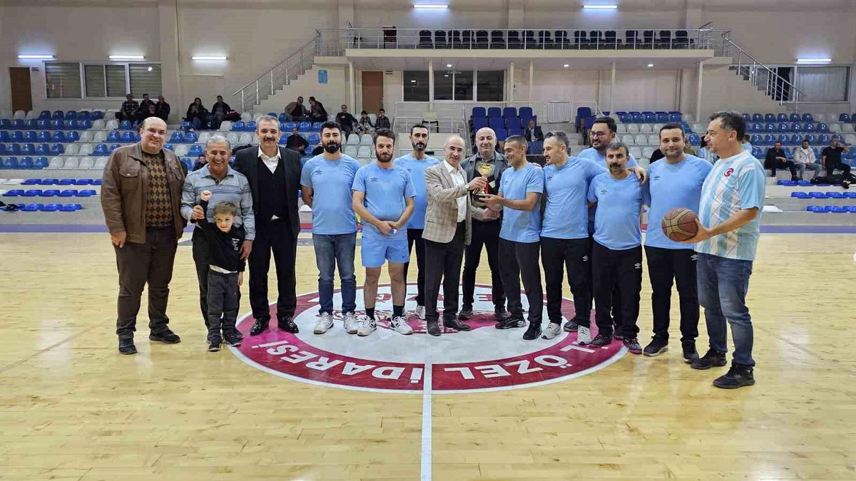 Elazığ\'da Basketbol Turnuvası Şampiyonu Belli Oldu