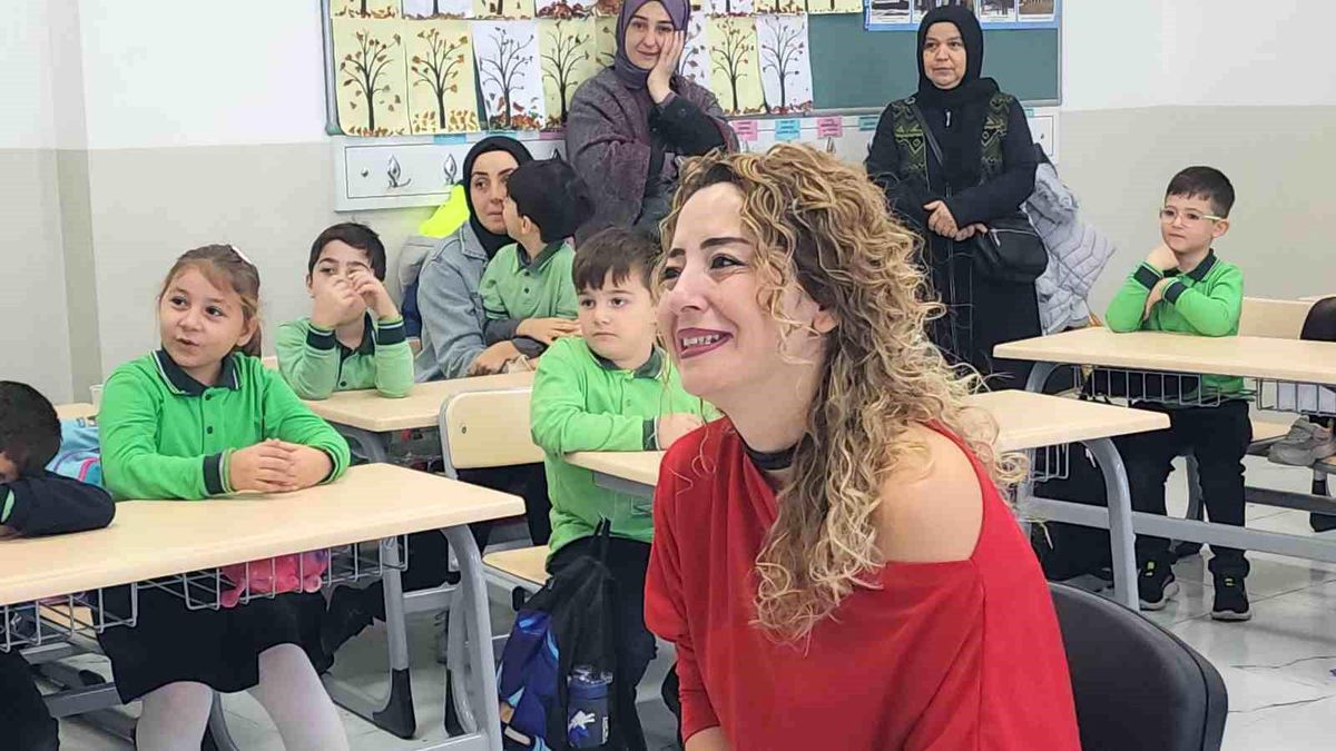 Öğretmenler Günü\'nde Anlamlı Sürpriz