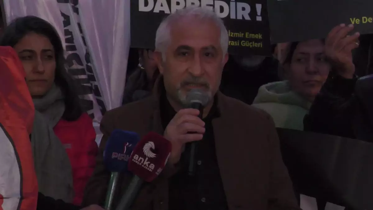 İzmir\'de Emek ve Demokrasi Güçleri Bileşenleri, Tunceli ve Ovacık Belediyelerine Kayyum Atamalarını Protesto Etti