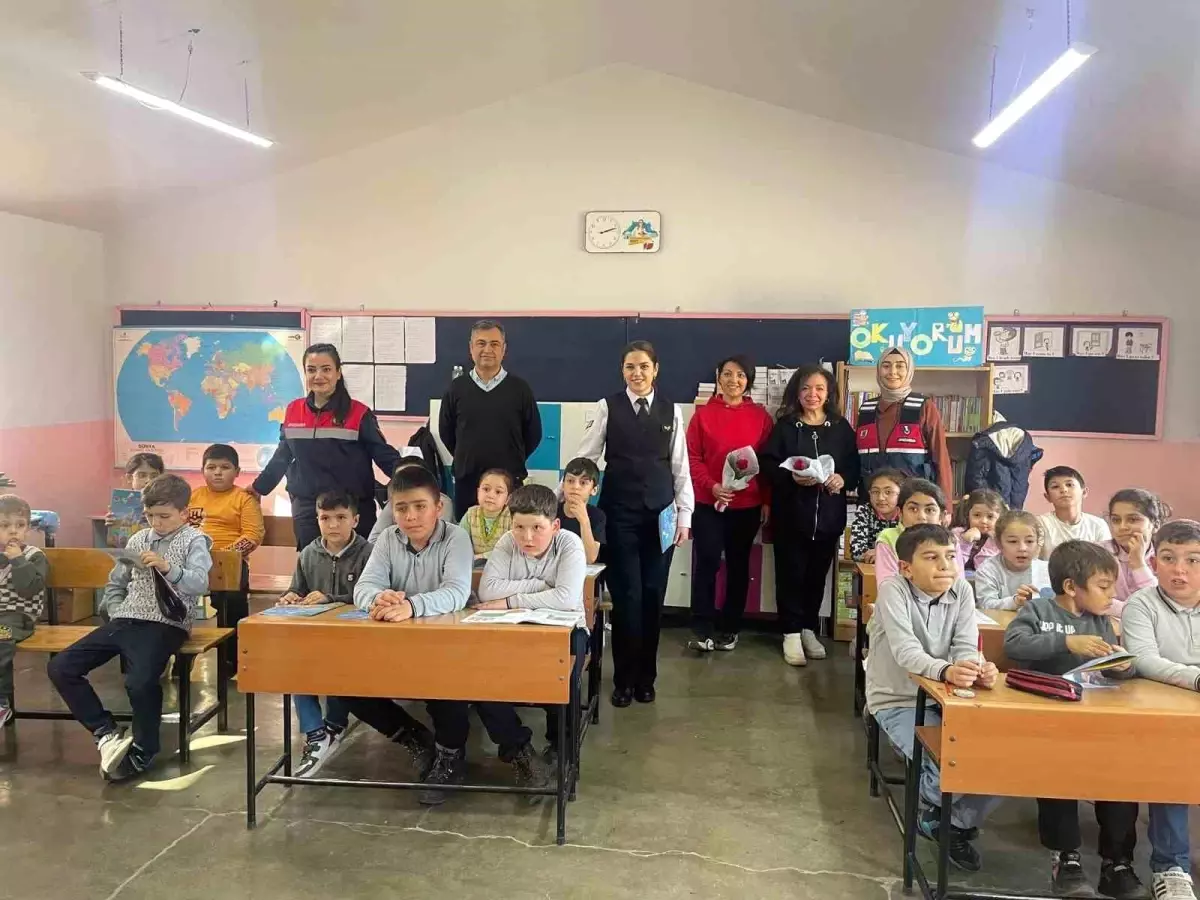 Eskişehir\'de Öğretmenler Günü Kutlaması