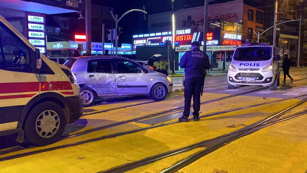 İzmit\'te Trafik Kazası: 1 Yaralı