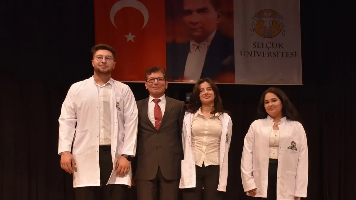 Selçuk Üniversitesi\'nde Beyaz Önlük Töreni