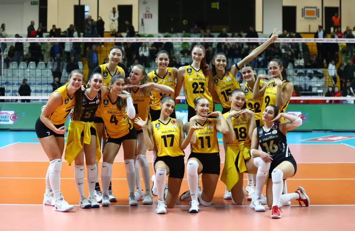 VakıfBank, Nilüfer Belediyespor\'u 3-0 Geçti