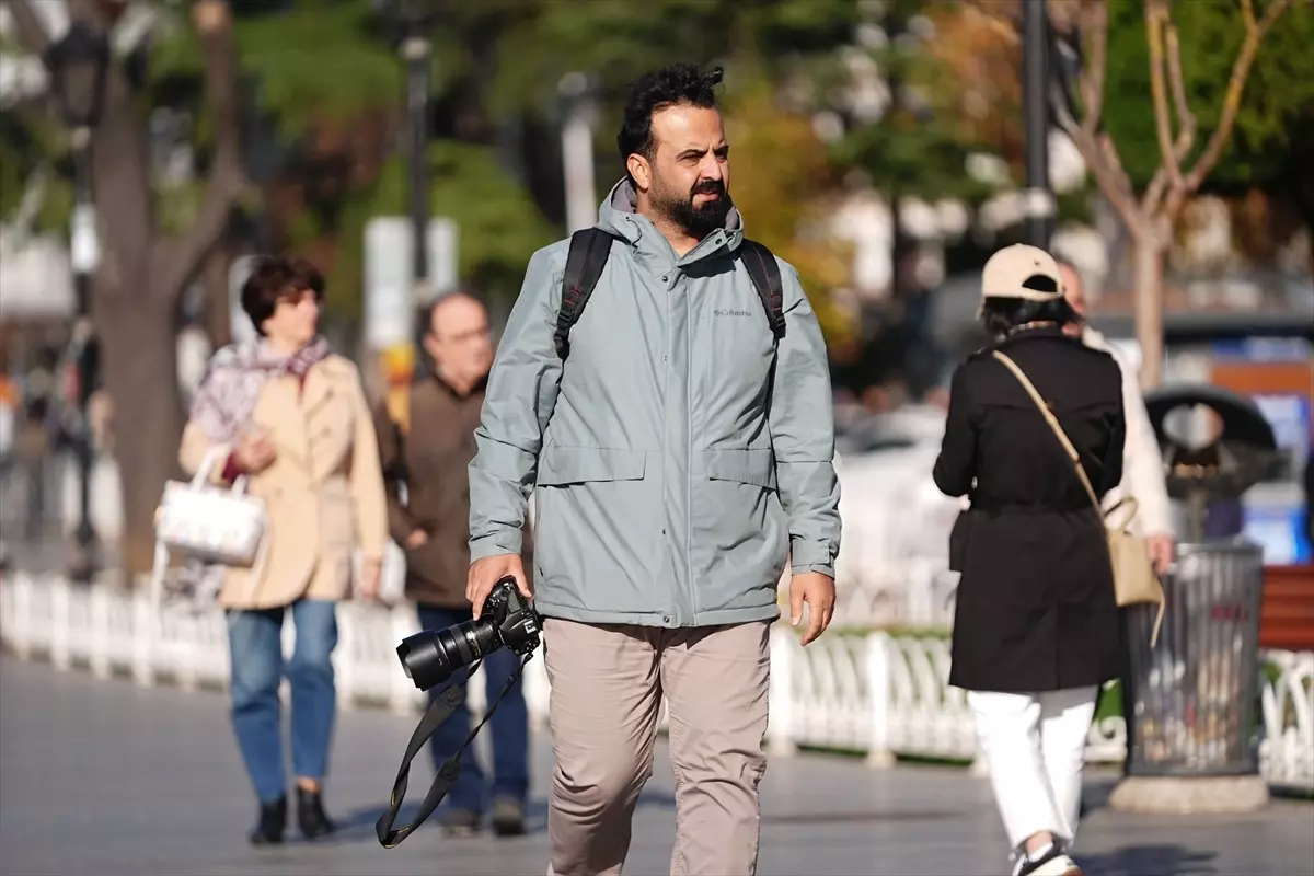 Öğretmenlik yaparken hobi olarak başladığı fotoğrafçılığı birçok ödülle taçlandırdı