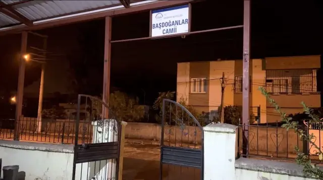 Osmaniye'de cami imamı ve müezzini dövdüler