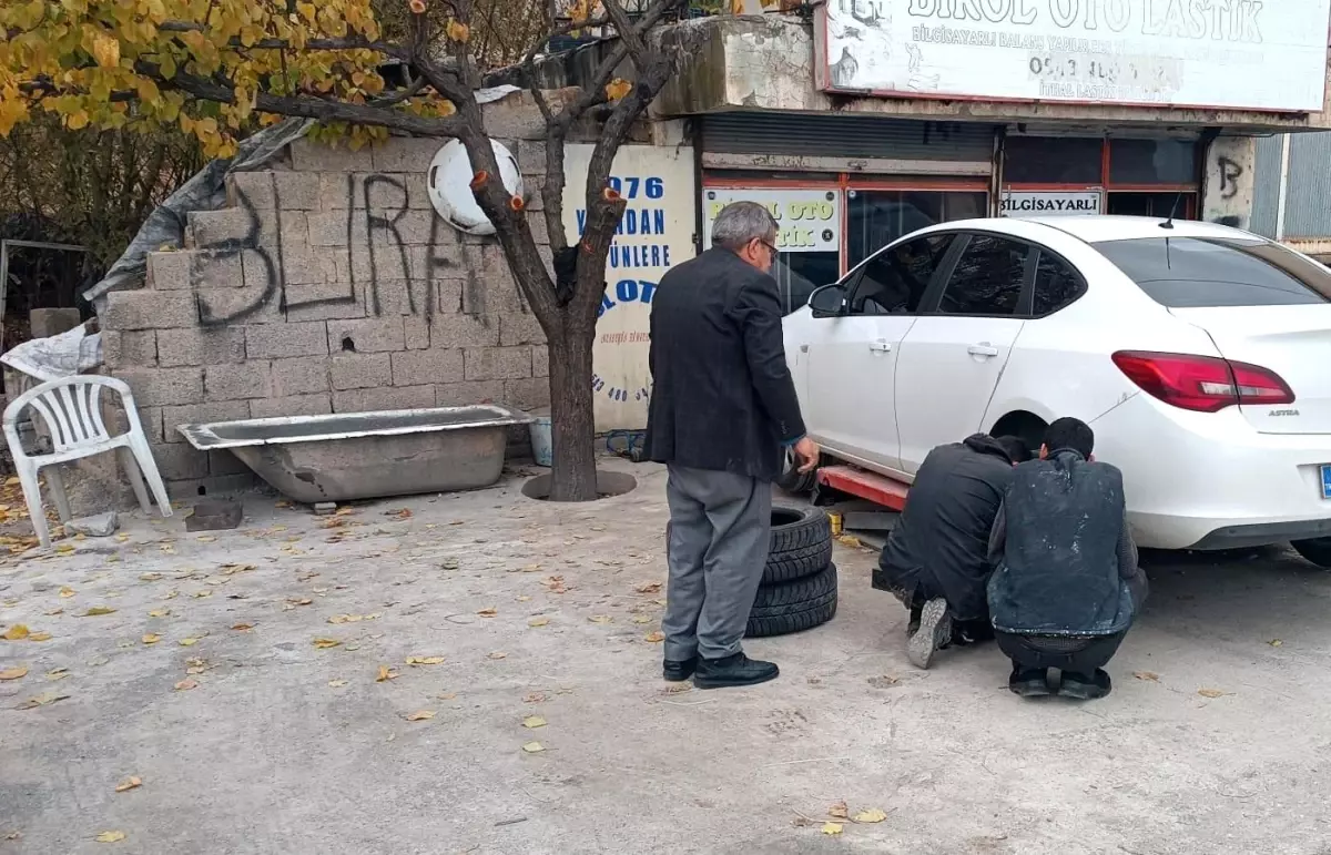 Adilcevaz\'da Kış Lastiği Yoğunluğu