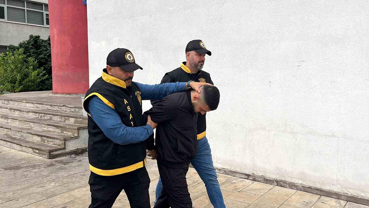 Adana\'da Sokak Yarışı ve Tutuklama
