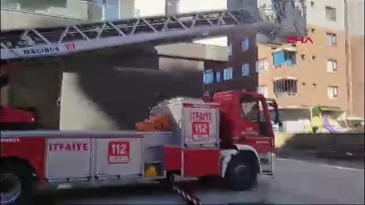 Rize\'de Arızalı Vinçte Mahsur Kalan İşçiler Kurtarıldı