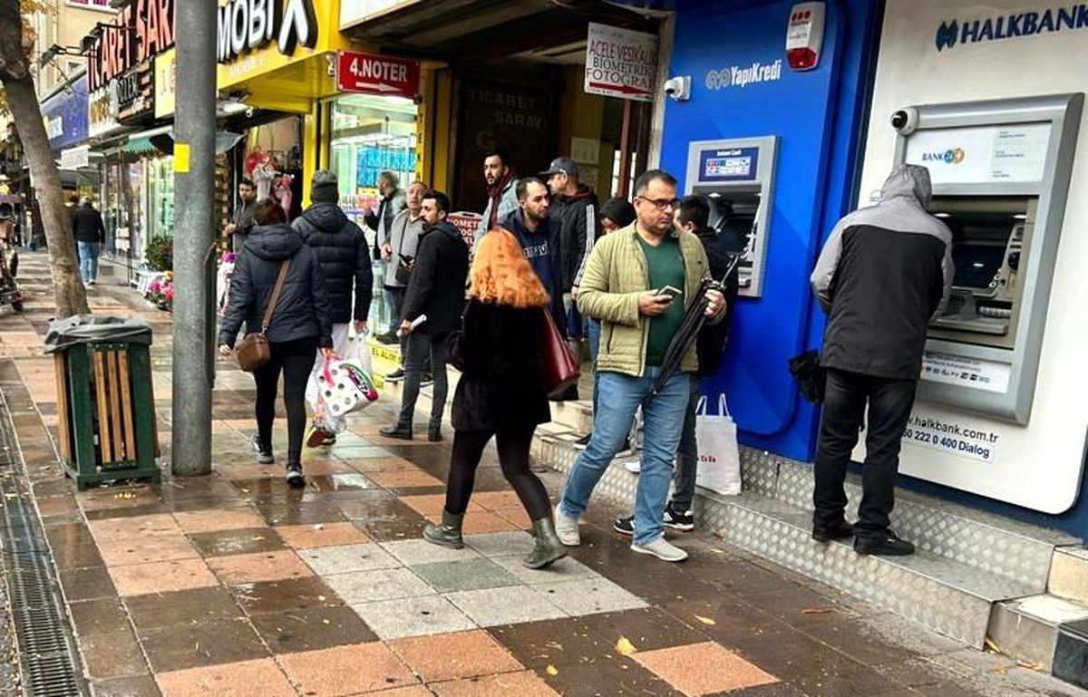 Eskişehir\'de Aniden Yağmur