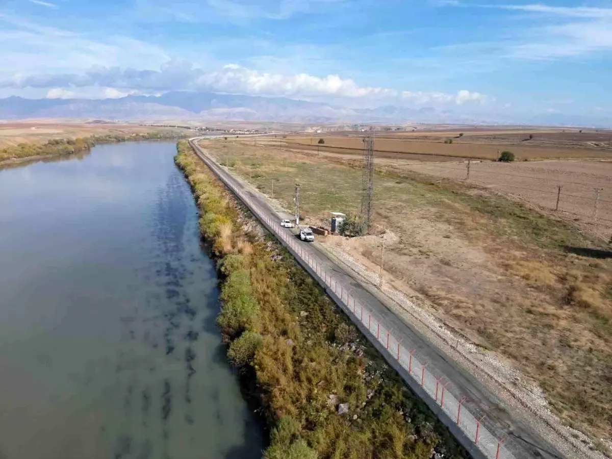 Şırnak\'ta kayıp genci 4 ilden 30 kişilik ekip arıyor