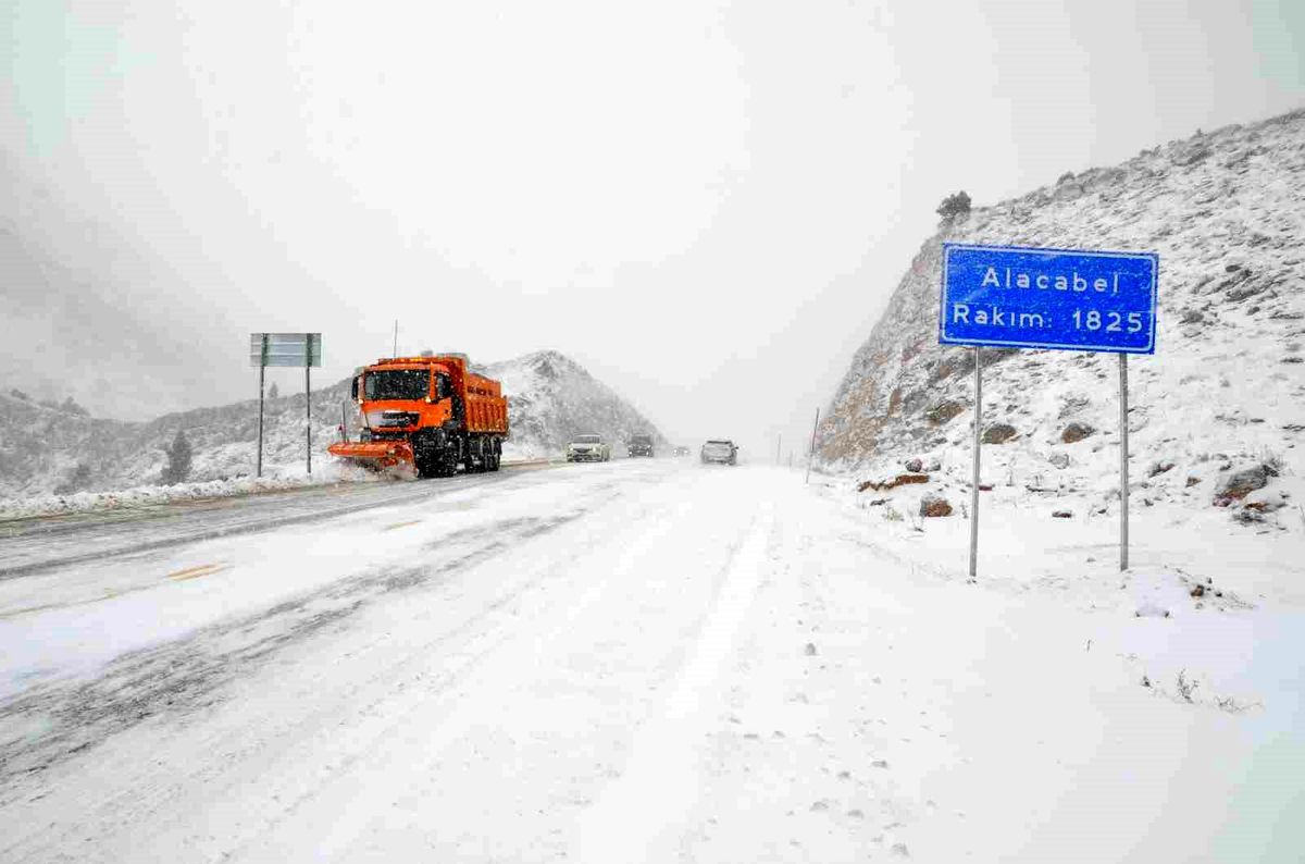 Antalya-Konya Karayolu\'nda Ulaşım Normale Döndü