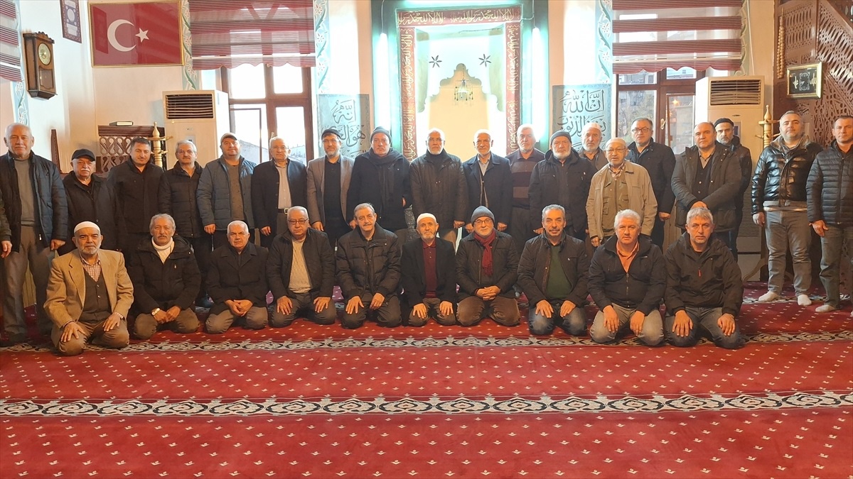 Beypazarı\'nda Öğretmenler Günü Sabah Namazı