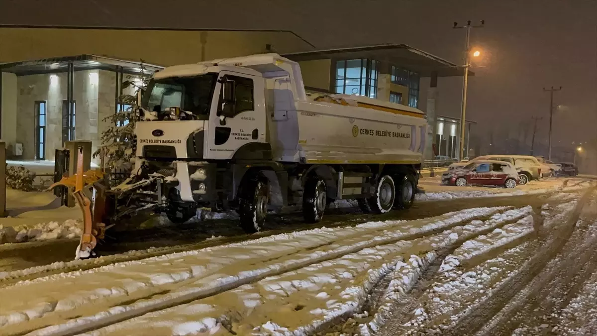 Kar Yağışı Sebebiyle Mahsur Kalanlar Kurtarıldı