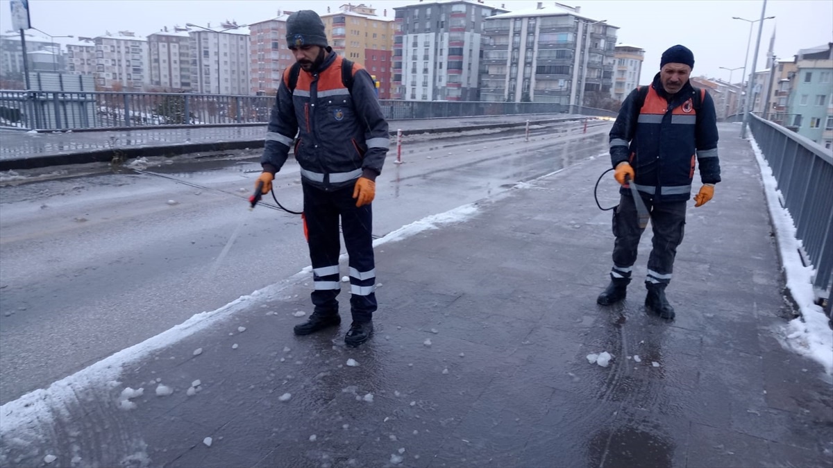 Çorum\'da Kar Yağışı Etkili Oldu