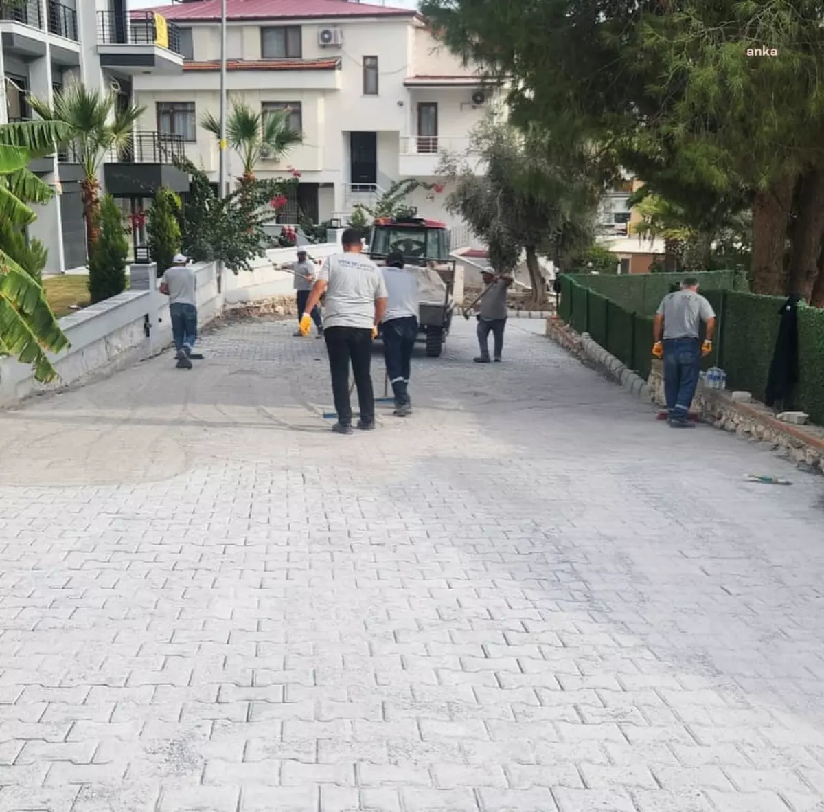 Didim Belediyesi Yol Yapım Çalışmalarına Hız Verdi