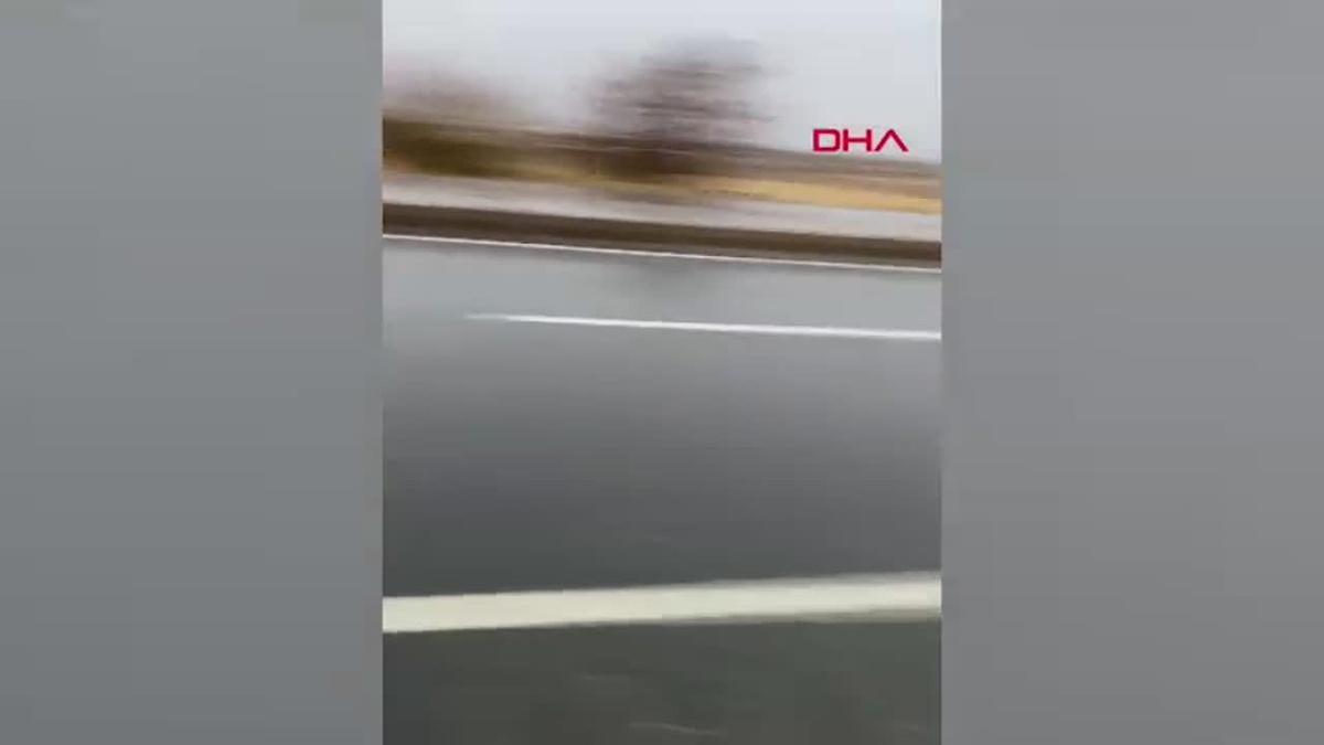 Elazığ\'da Takla Atan Otomobilde 2 Yaralı