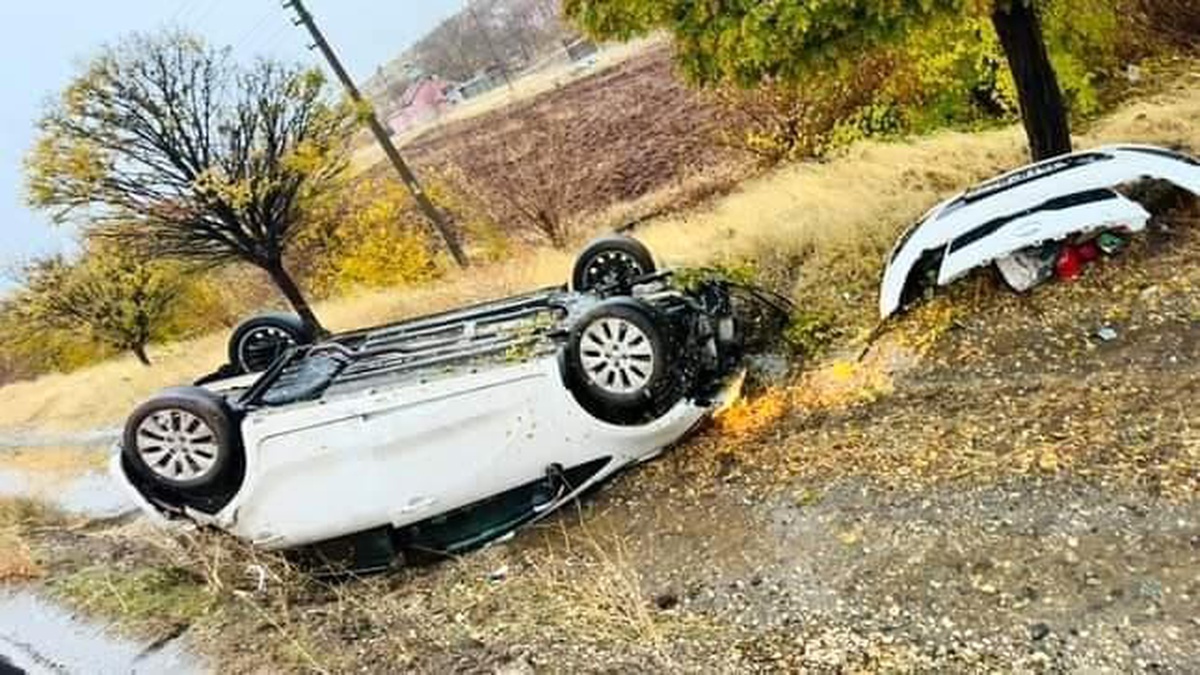 Elazığ\'da Takla Atan Araçta 2 Yaralı