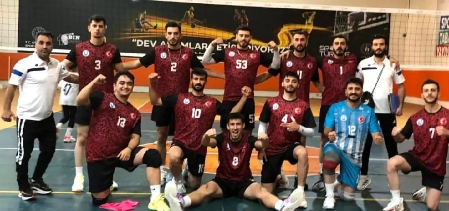 Erzurum Gençlik Spor Voleybol\'da 7\'de 7