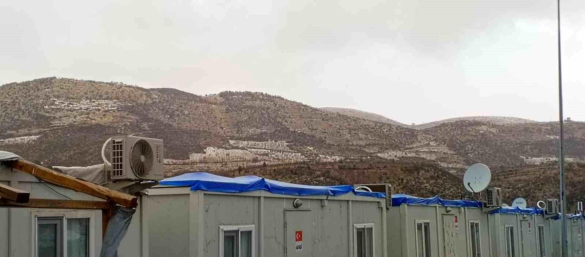 Gölbaşı\'nda İlk Kar Sevinci