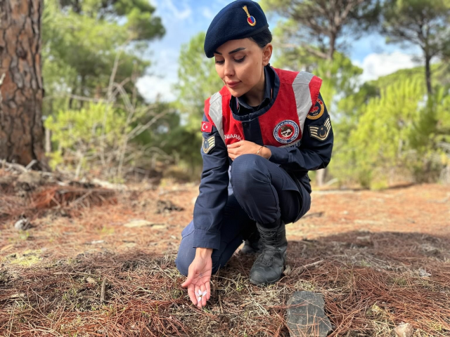 Jandrama başında nöbet tutuyor, koparan bir servet ödüyor