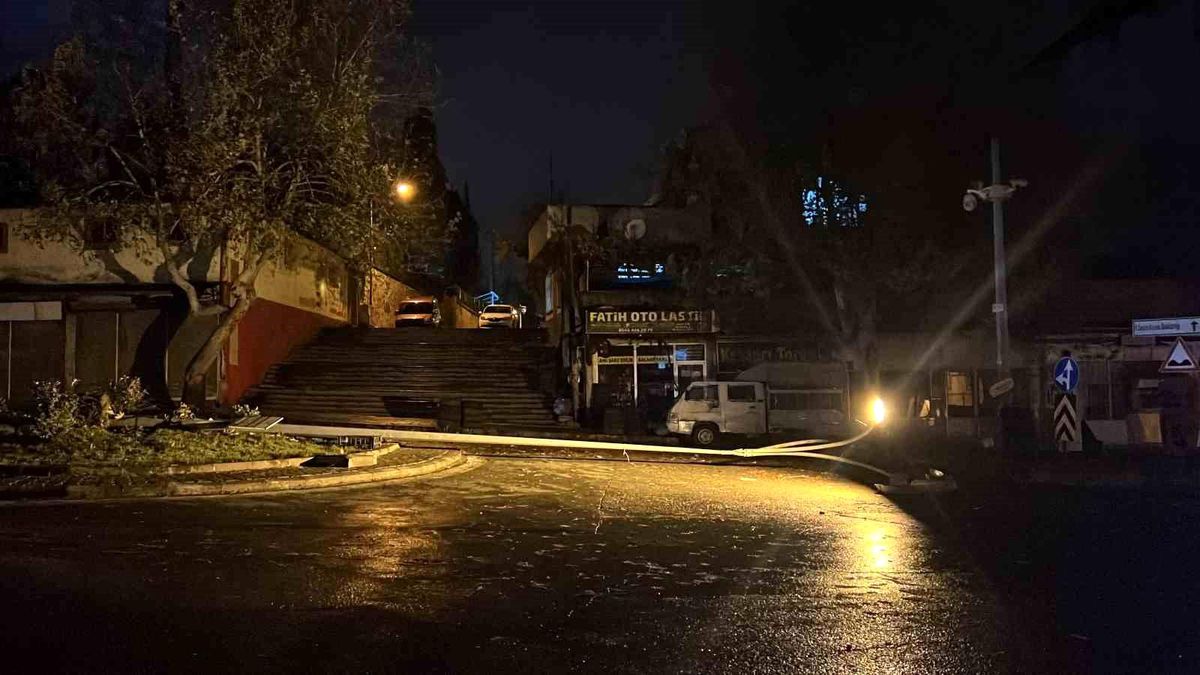 Kahramanmaraş\'ta Şiddetli Rüzgar
