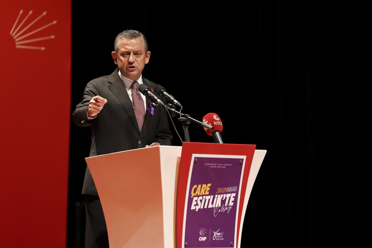 CHP Lideri Özgür Özel: Öğretmen Maaşları Milletvekili Maaşını Geçene Kadar Zam Yok