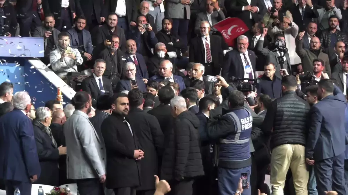 Mahmut Arıkan Saadet Partisi Genel Başkanı