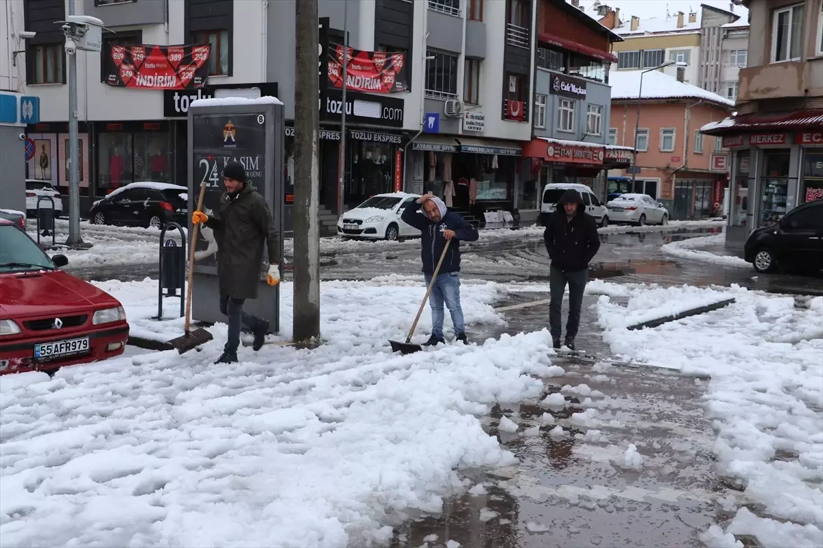 Samsun\'da Kar Yağışı Etkili Oldu