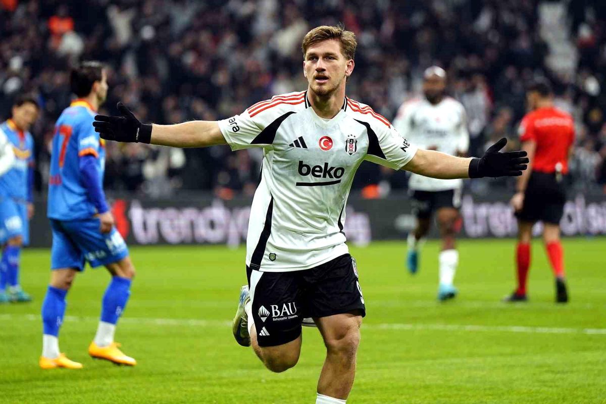 Semih Kılıçsoy Süper Lig\'deki İlk Golünü Attı