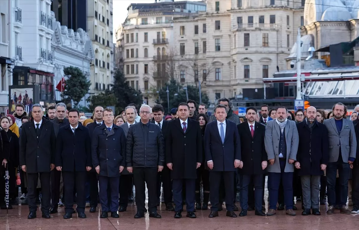 İstanbul\'da Öğretmenler Günü Töreni