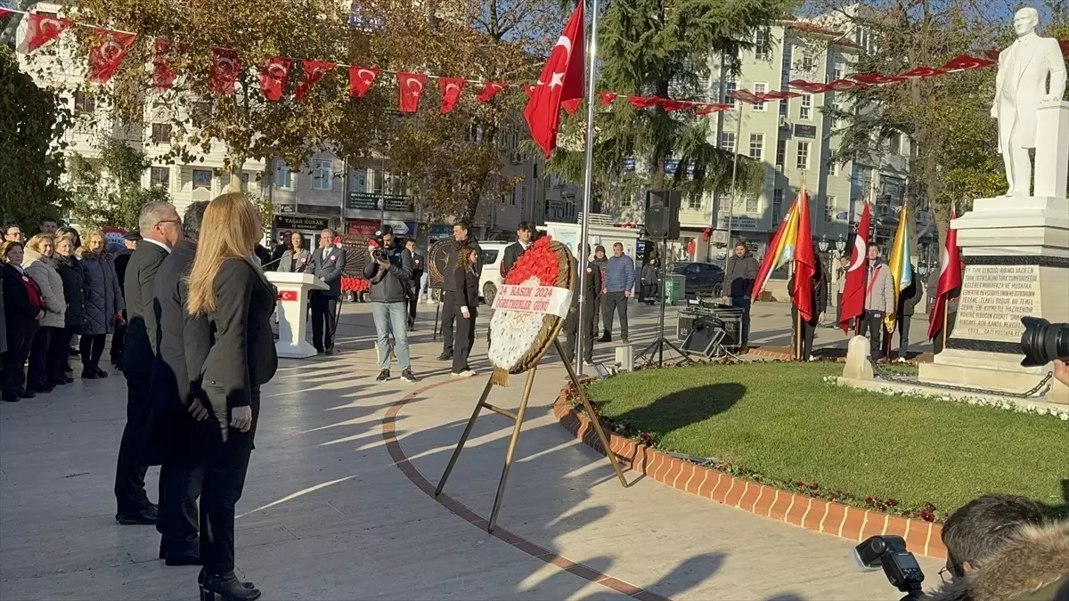 Trakya\'da 24 Kasım Öğretmenler Günü törenlerle kutlandı