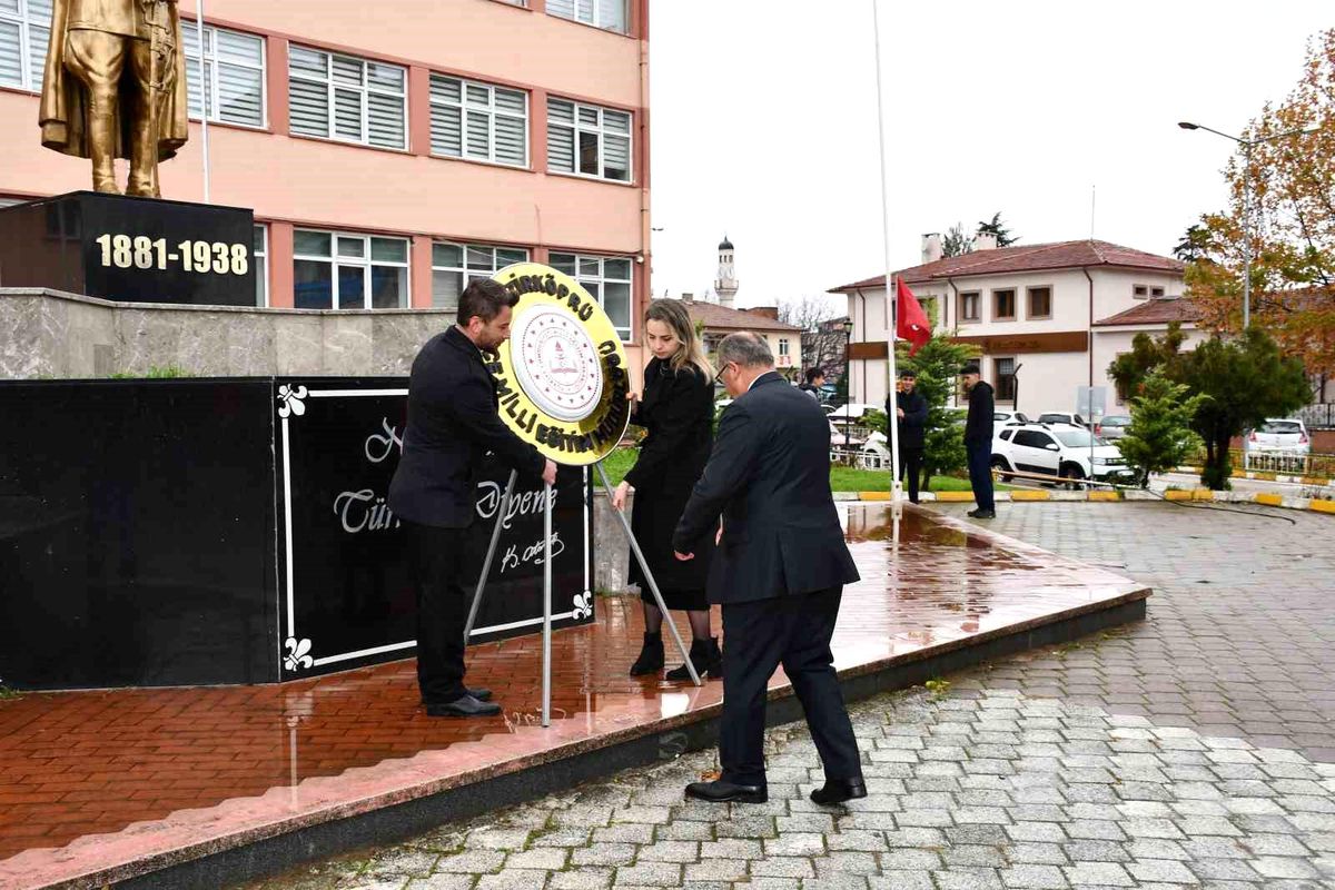 Vezirköprü\'de Öğretmenler Günü Töreni