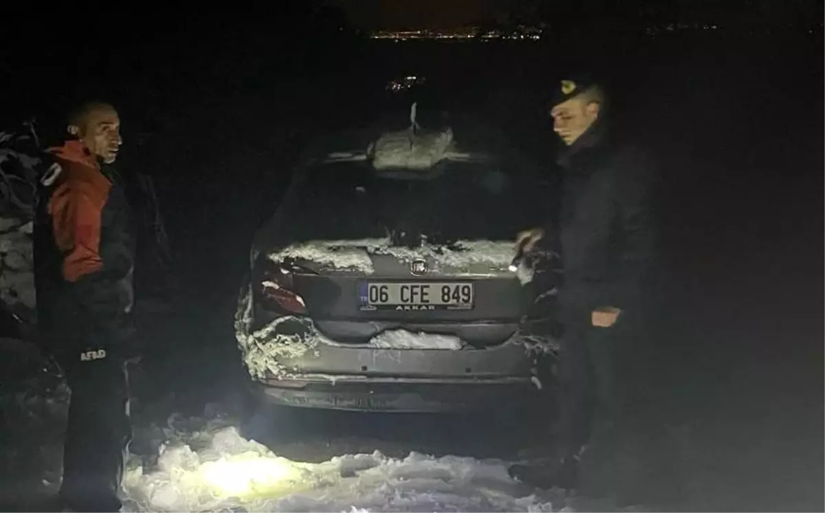 Yalova\'da Karda Mahsur Kalan 4 Kişi Kurtarıldı