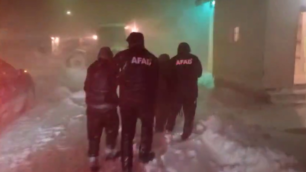 AFAD, 25 İl için Sarı ve 13 İl için Turuncu Kodlu Uyardı