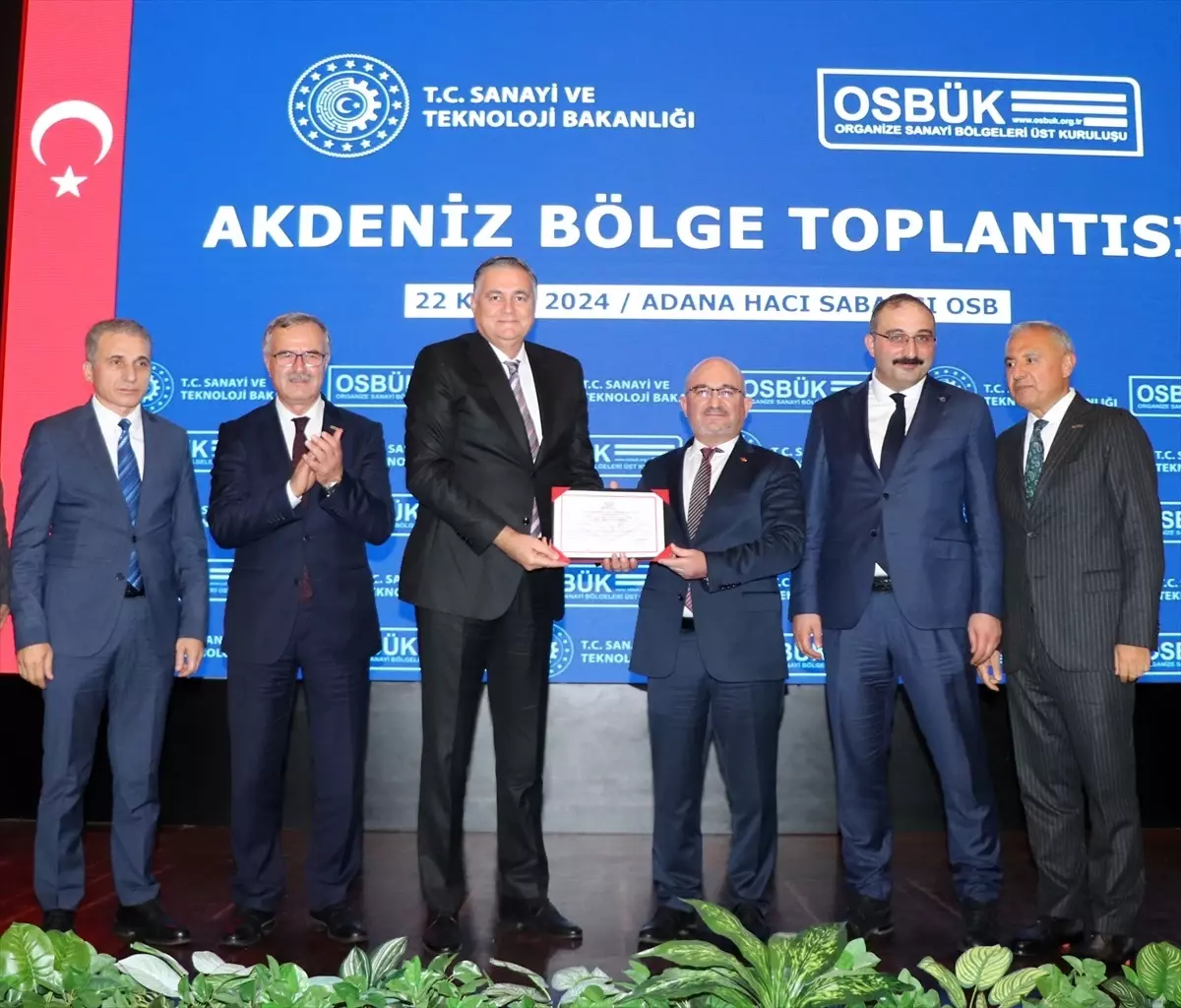 Antalya OSB, \'Yeşil OSB\' Belgesi Aldı