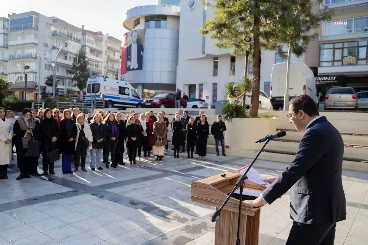 Kadına Yönelik Şiddete Karşı Eylem: Balçova\'da Kadınlar Bir Araya Geldi