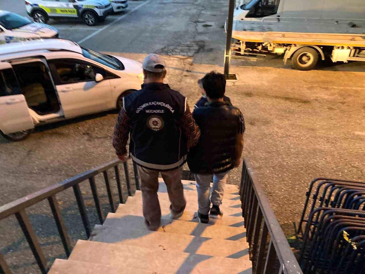 Bilecik\'te Düzensiz Göçmen Yakalandı