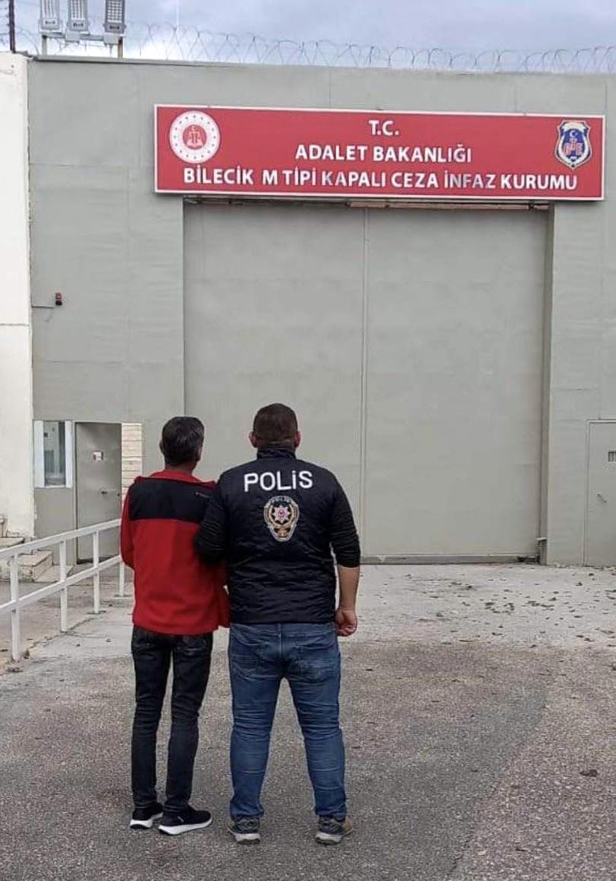 Bilecik\'te Görevi Kötüye Kullanan Şahıs Yakalandı
