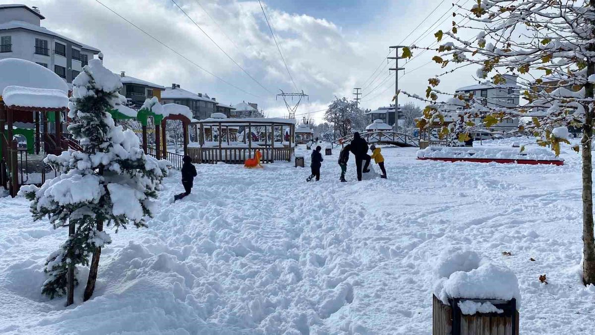 Bolu\'da Okullar Tatil