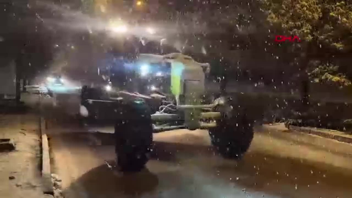 Elazığ\'da Kar Temizleme Çalışmaları Başlatıldı
